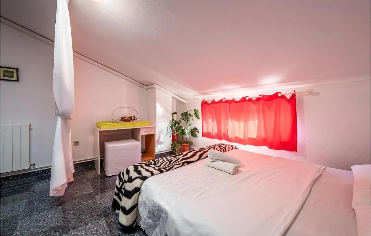 Cozy Apartment In Vrsar With Kitchen 0*,  Chorvatsko