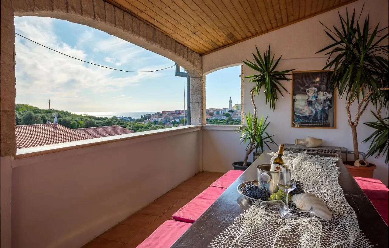 Cozy Apartment In Vrsar With Kitchen
