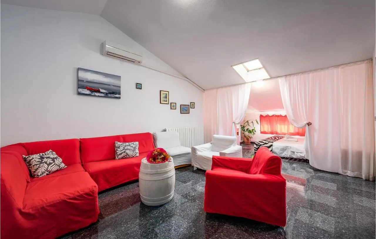 Cozy Apartment In Vrsar With Kitchen Croatia