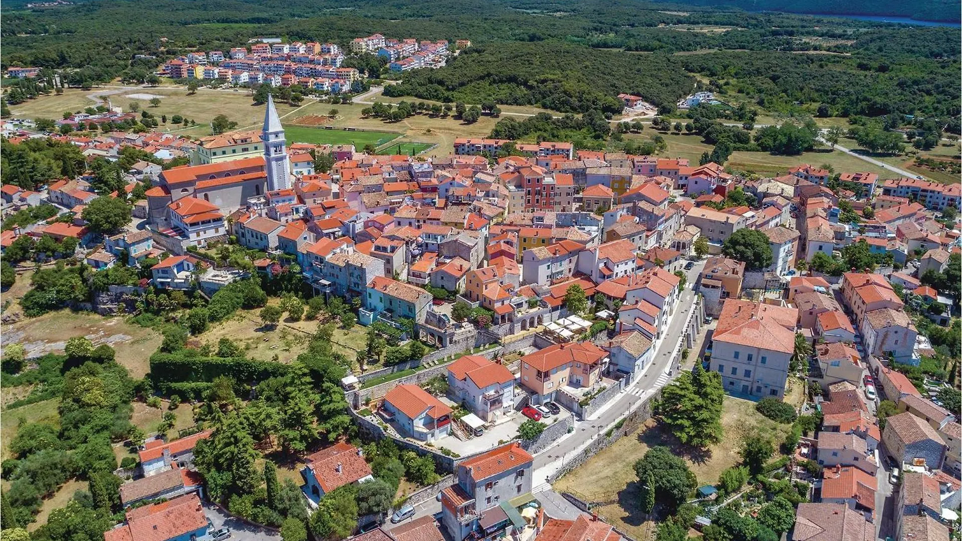 Cozy Apartment In Vrsar With Kitchen 0*,